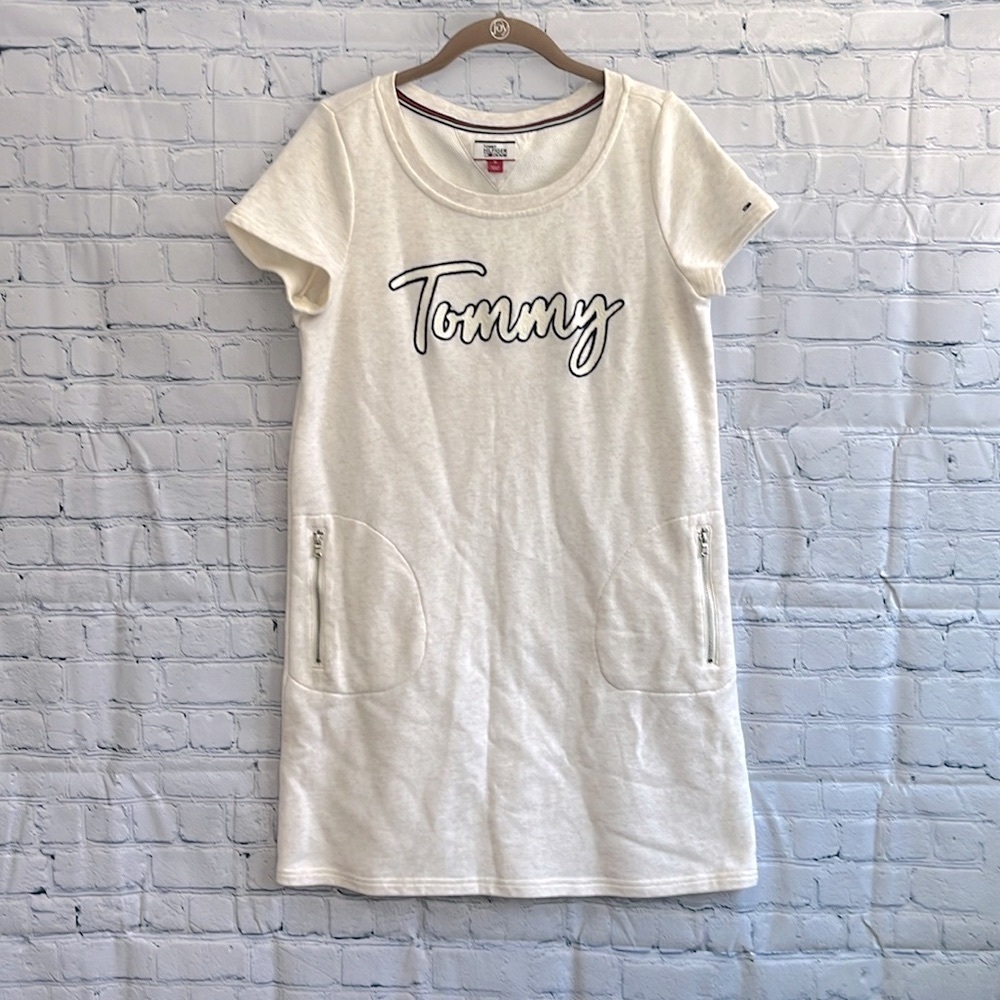 Tommy Hilfiger cream logo‎ short sleeve sweater dress size women’s medium
